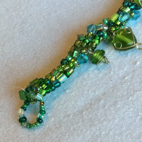 FINAL SALE PRICE CL Designs Crochet Wire Wrap Bead Bracelet Blu/Grn - Picture 4 of 4